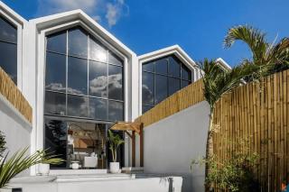 Luxurious 2 Bedroom Villa in Canggu, 8 Minutes from Beach - 6