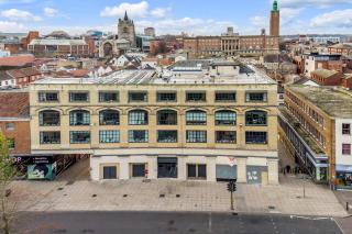 Stylish 2-bed Flat Art & Comfort In City Centre - Norwich - 5