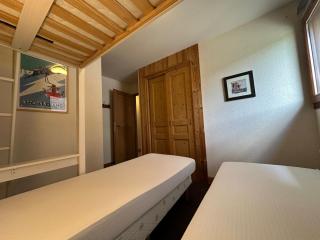 Bel appartement 6-7 personnes, accès direct aux pistes, parking - FR-1-642-44 - 1