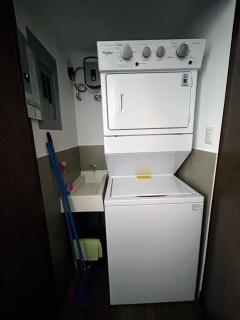 Apartamento con Piscina de 2 habitaciones Edificio Brunelo Ciudad de Guatemala, Céntrico - - 3