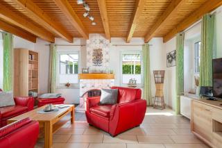 Skipper, zwei Schlafzimmer, zwei Bäder, großer Garten und überdachte Terrasse! Hunde willkommen! - 9