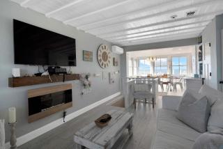 Diana Luxury Retreat: Private Beach and Vineyards - 3