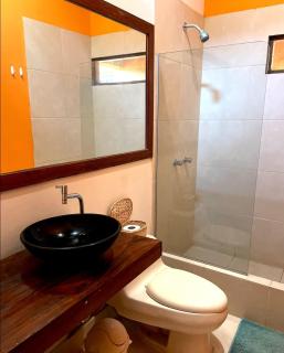 Relaxing 1BR Palm View near Beach - 2