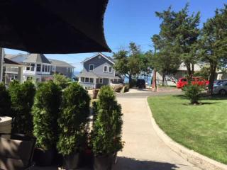 Seaside Stay: Waterfront with Views & Beach Access - 1