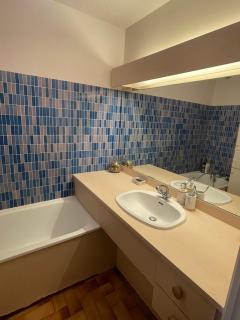 Appartement lumineux avec loggia, vue sur le port, CARNON PLAGE - 2