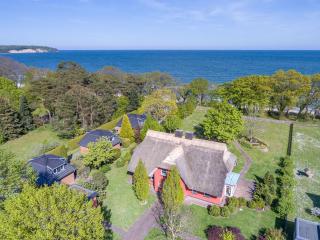 Reethaus StrandZeit in Lobbe - Haushälfte 1 - 4