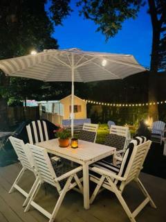 Sea Cliff Charm: 5 Mins to Beach, Firepit - Wading River - 8