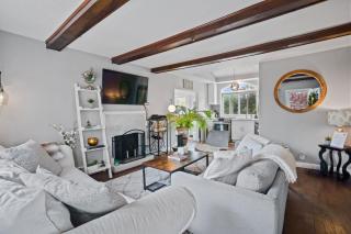Sea Cliff Charm: 5 Mins to Beach, Firepit - Wading River - 0