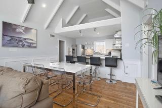 Sprawling Southampton Home: Private Pool - Southampton - 1