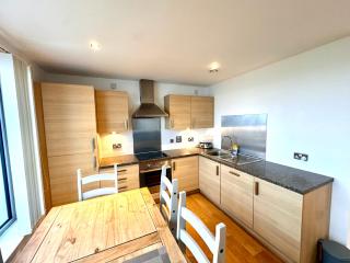 Britannia Ocean Park Apartments - Fast Wifi and Free Parking - 6