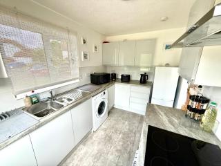 Kings Meadows Luxury Home - Free Parking and SuperFast WiFi - 1