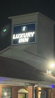 Luxury Inn and Suites - Houston - 0