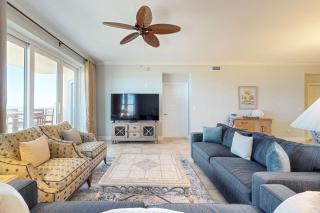 Oceanfront Condo with Great Ocean View, Balcony, Fast WiFi & 2 Shared Pools - 7