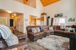 Walk to Yuba River and Beach Pet-Friendly Cabin - 4