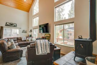 Walk to Yuba River and Beach Pet-Friendly Cabin - 5