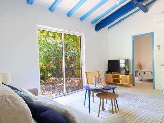 Escapade provençale - Cocon climatisé avec jacuzzi privatif - Piscine et jardin partagés - Proche Avignon et vignobles - Parking privé - Au calme - Bédarrides - 5