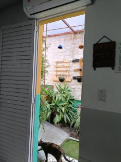Quarto Privativo para Casal com Ar-condicionado, Wi Fi, Banheiro Privativo - 3