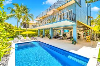 Waterfront Covered alfresco lounge Heated Pool Anchor Key - 3