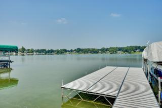 Dock and Kayaks Lake-View Home, 29 Mi to Notre Dame - 8
