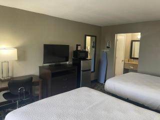 Homegate Inn And Suites - 2
