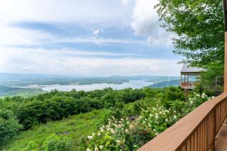 Elk Ridge with a private hot tub - Bryant - 7