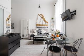 Eiffel Apartments - 0