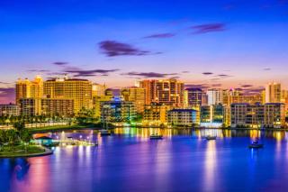 Bella Vista Uptown Family Retreat - Upscale - Rooftop Hot Tub - 8