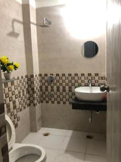 The Lakeside House - 5