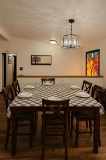 Serene Family Home Sleeps 16! - 4