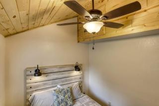 Rustic getaway in the woods - 1