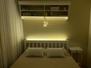 Apt shared with hostess close to the ocean! - 0