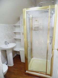 2 Bedroom & 2Bathrooms in Lancaster - 1