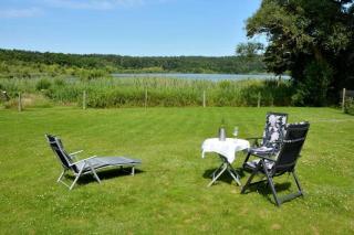 Ferienhaus am See auf großem Grundstück, Kaminofen - Krakow am See - 2