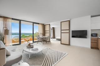 Japandi Sea View 2BR Apartment with Balcony & Terrace, Pomer, 5 Min Walk to Beach - Pomer - 9