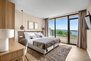 Japandi Sea View 2BR Apartment with Balcony & Terrace, Pomer, 5 Min Walk to Beach - Pomer - 6
