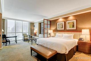 MGM Signature-07-703 Strip View Jacuzzi Studio - 9