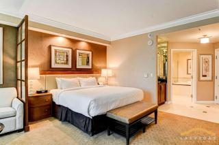 MGM Signature-07-703 Strip View Jacuzzi Studio - 3