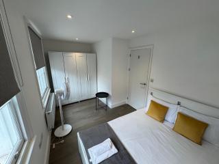 BEAUTIFUL 2 BEDROOMS FLAT close to KING CROSS - Londra - 6