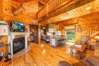 Hoot Owl with a private hot tub - 4