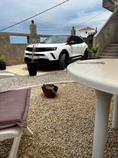 Dream rentals - grey - 1