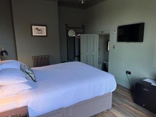 The Old Posthouse Newport - 2