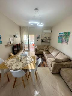 The Azzure Vlora Apartment - Warm & Welcoming family beachfront apartment - Valona - 4