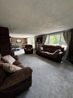 Charming Farmhouse - Holiday Hills - 4