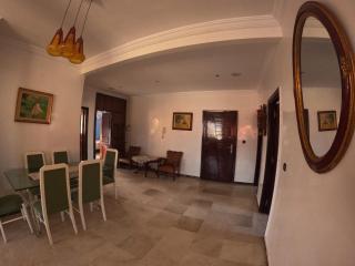 Logement familial spacieux - 2