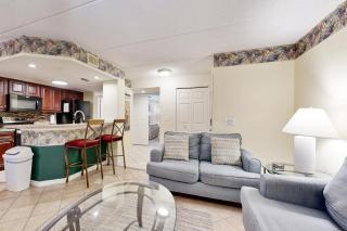 Ground-floor summer beach village condo with a great view plus patio & pool - 7