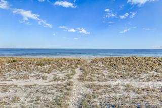 Ground-floor summer beach village condo with a great view plus patio & pool - 8