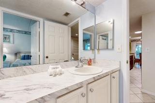 Ground-floor summer beach village condo with a great view plus patio & pool - 2