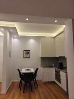 Zani's Apartments 3 - 6