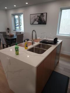 Renfrew Heights: Stylish 2-Bed Townhouse Rupert st - Vancouver - 1