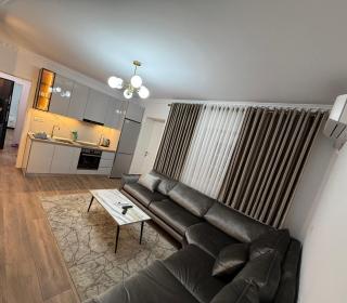 Royal Stay Apartment 1 min walk of city centre - Elbasan - 9
